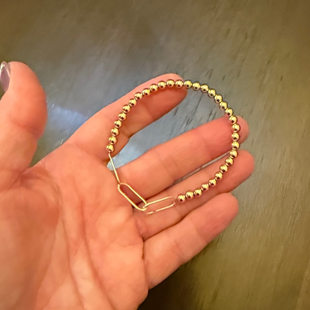 Elegant Gold filled paperclip Beaded Bracelet - Picture 3 of 3